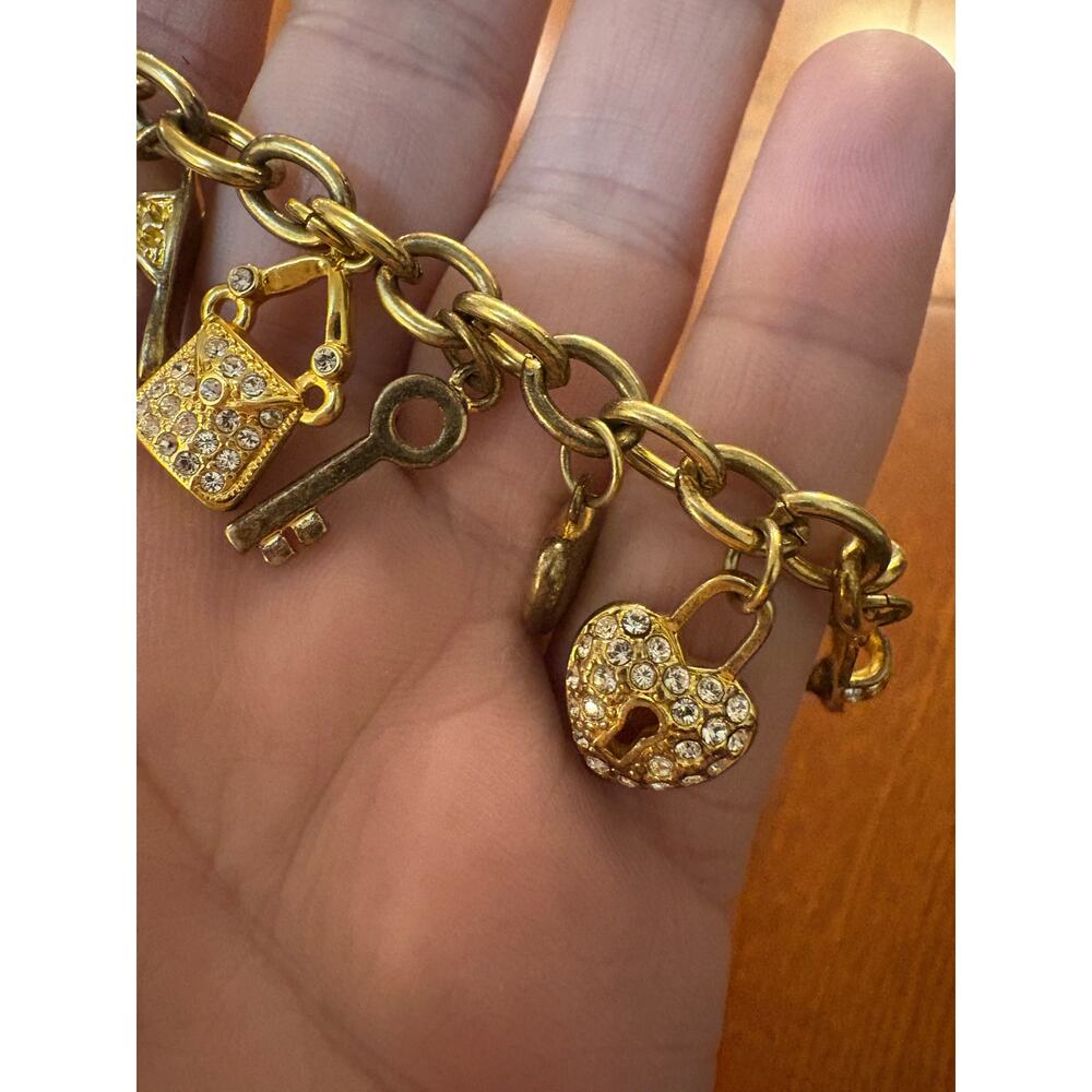 SETA Jewelery Charm Bracelet